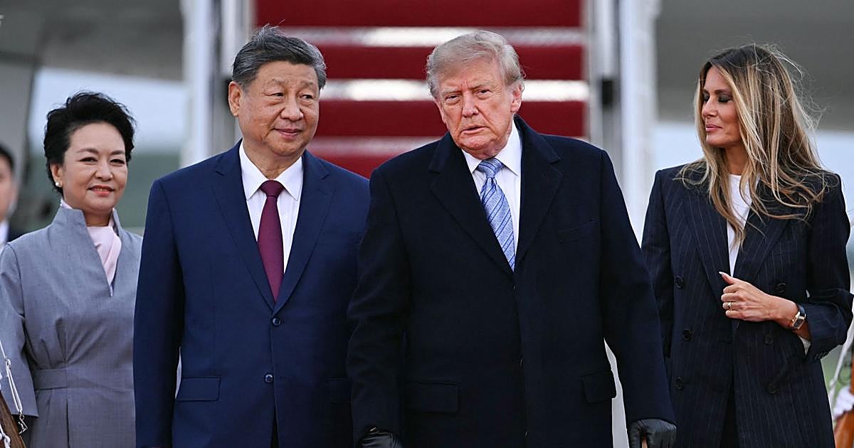 Trump recibe a Xi Jinping en el aeropuerto militar de Washington para un encuentro personal