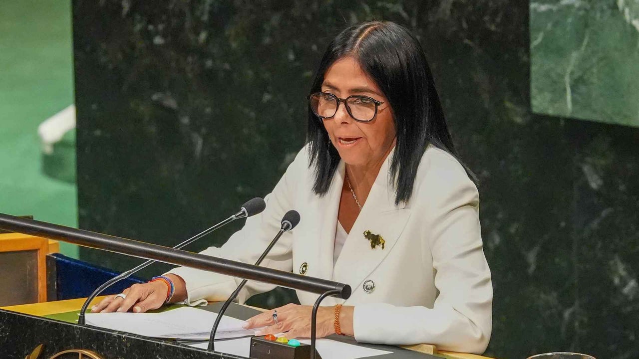 “Tratan de lavarle la cara a Delcy como si no fuese una dictadora asesina”: Mariana Gómez del Campo | NTN24.COM