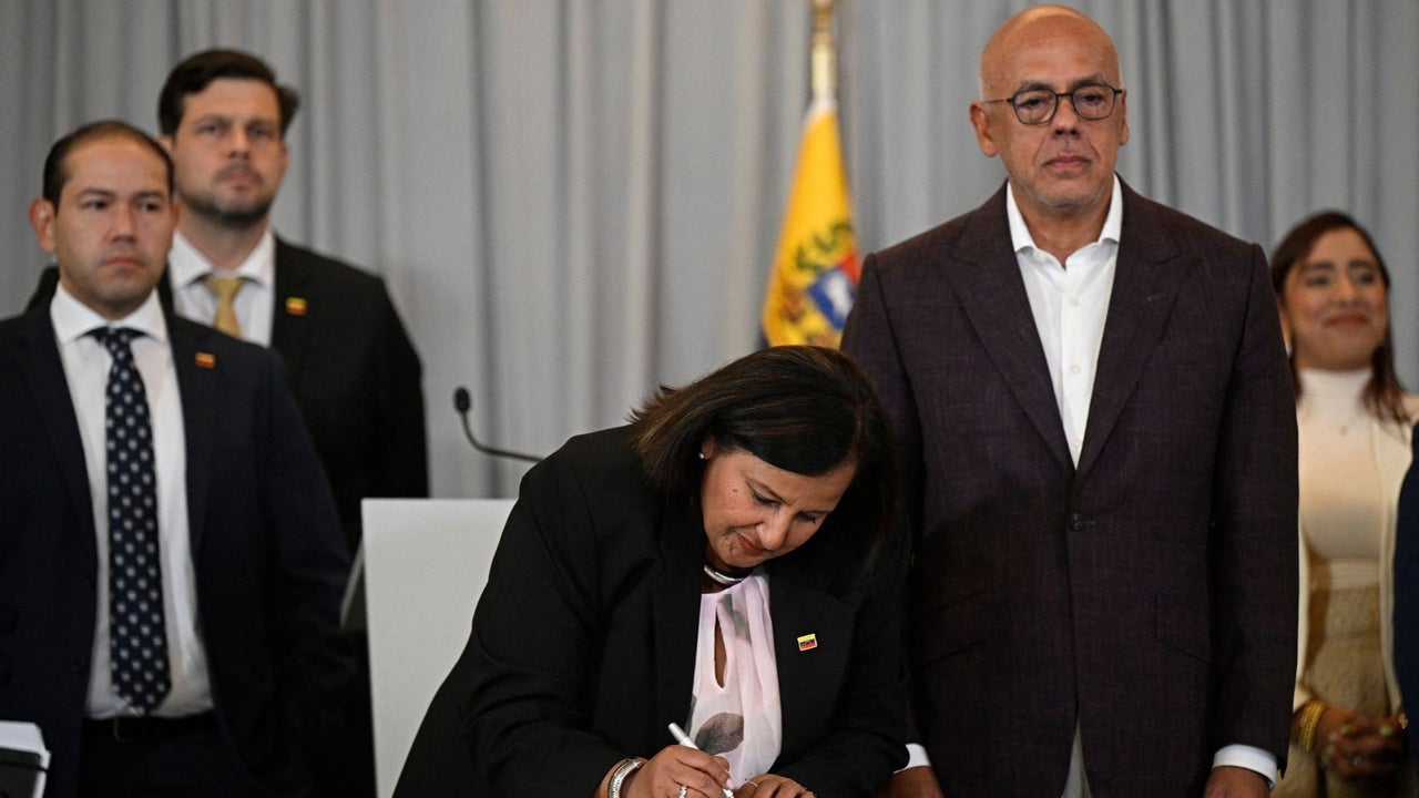 “El país está esperando presidenciales, pero no sé si esas son las que vamos a tener”: Alejandro Hernández sobre diálogos en Venezuela | NTN24.COM