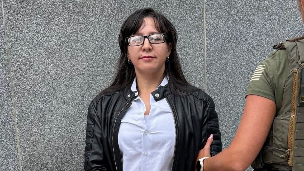 ICE arrestó a colombiana tras salir de custodia en Massachusetts: había sido condenada por delitos sexuales contra un menor | NTN24.COM