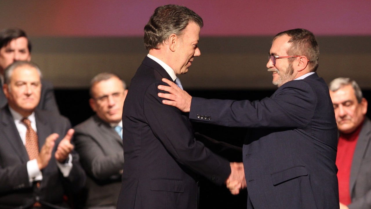 Una década del triunfo del ‘No’ en el plebiscito por la paz: “Santos el gran timador de la historia colombiana” | NTN24.COM