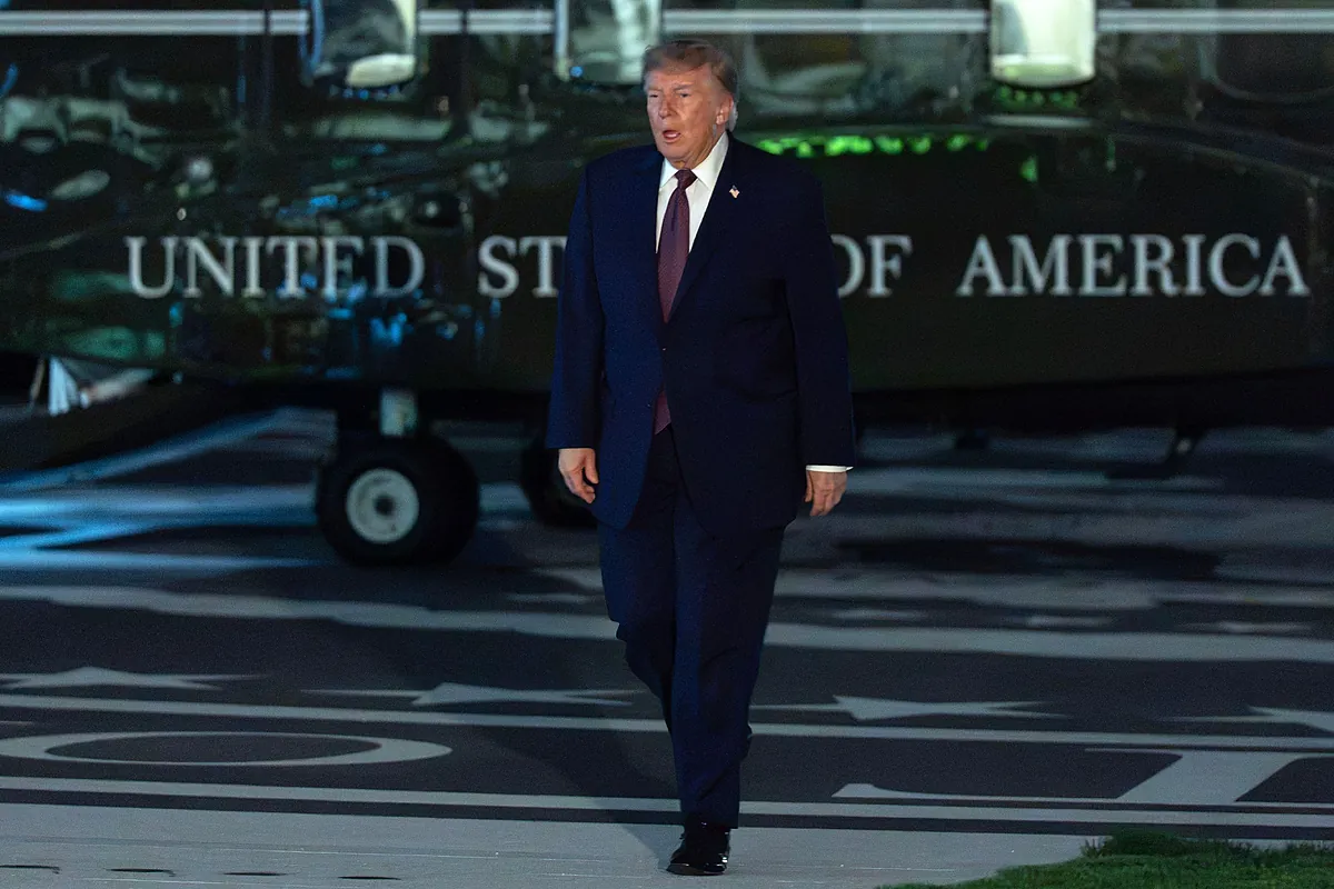 Trump publica el número de móvil de un senador de su partido que no apoya una ley para eliminar el cambio de hora
