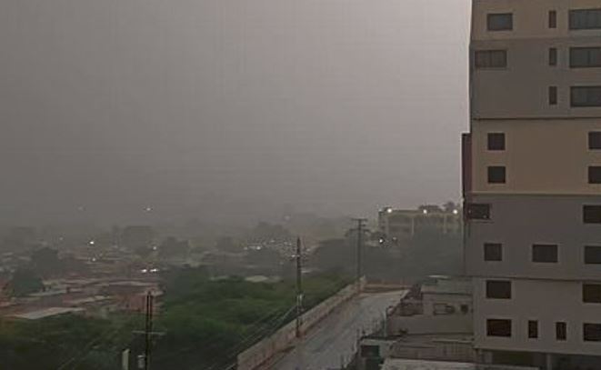 Un temporal golpeó a Maracaibo con fuertes ráfagas de viento e intensas lluvias este #3Oct (VIDEOS)