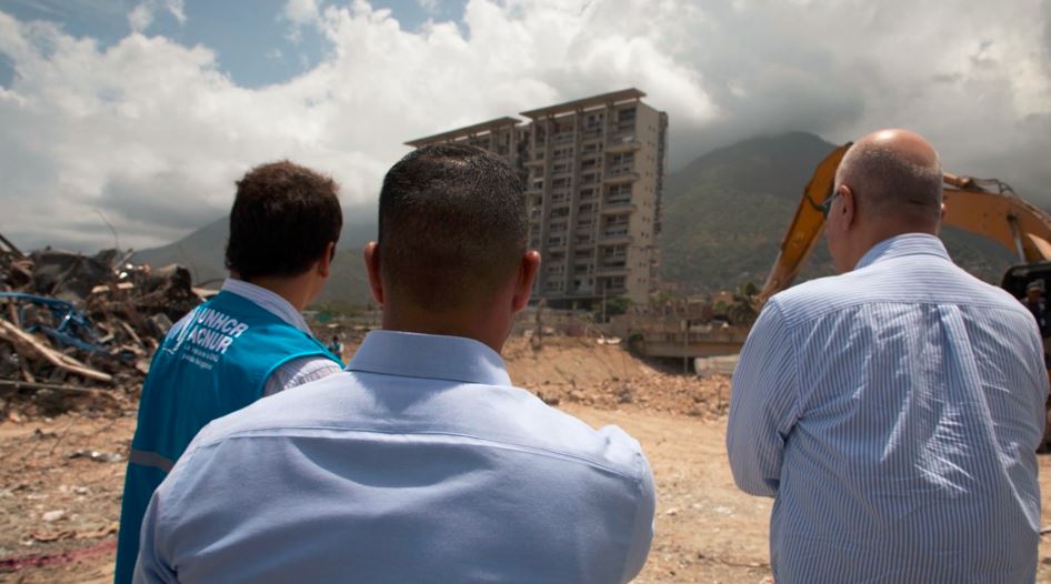 El alto comisionado de Acnur recorrió La Guaira y conoció de cerca la devastación de los terremotos