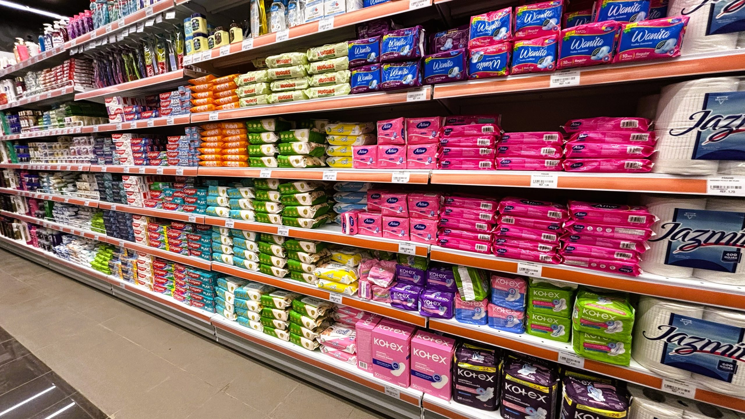 El bolsillo manda: venezolanos abandonan marcas tradicionales y buscan opciones más económicas