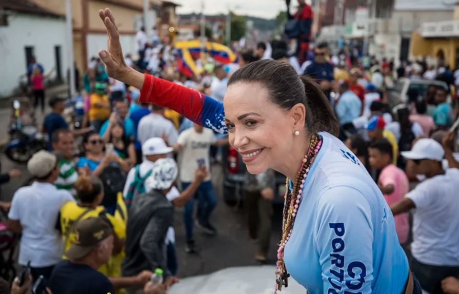 María Corina Machado pidió con urgencia fijar fecha de presidenciales y reafirmó su retorno a Venezuela
