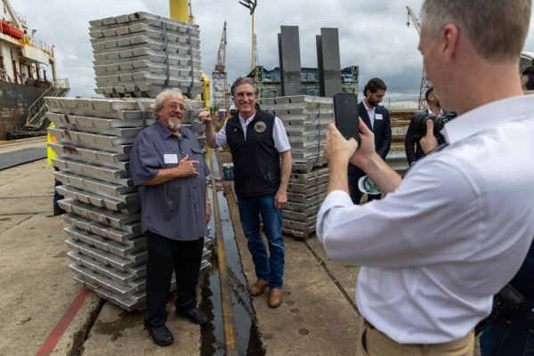 «Es crucial para nuestra economía industrial»: Llegaron a EEUU las 15.000 toneladas de aluminio enviadas desde Venezuela – bancaynegocios.com
