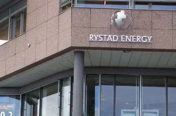 Rystad Energy proyecta que Venezuela producirá 1,6 millones de bpd en 2028 y 1,8 millones en 2030 – bancaynegocios.com