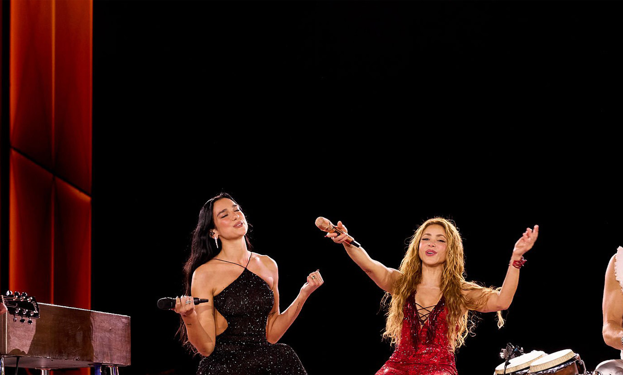Dua Lipa y Shakira cantaron ‘Antología’ juntas en su residencia de Madrid
