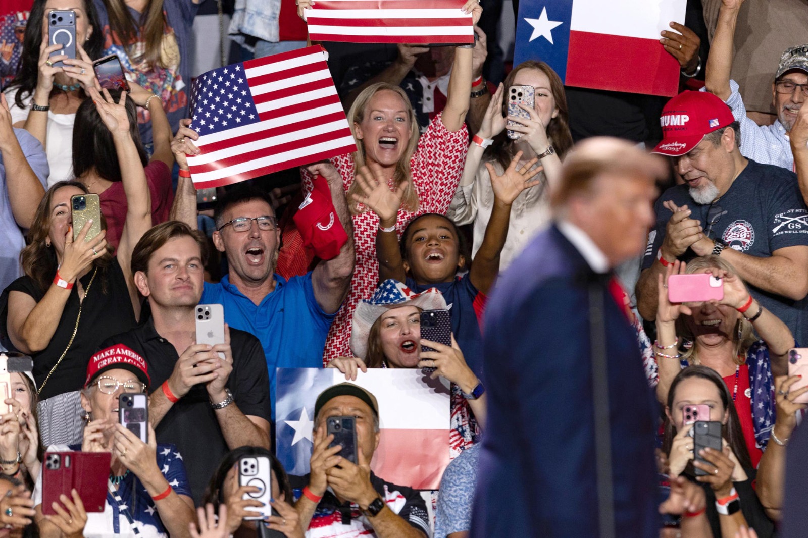 Manifestantes sabotearon a Trump dos veces durante un mitin en Texas