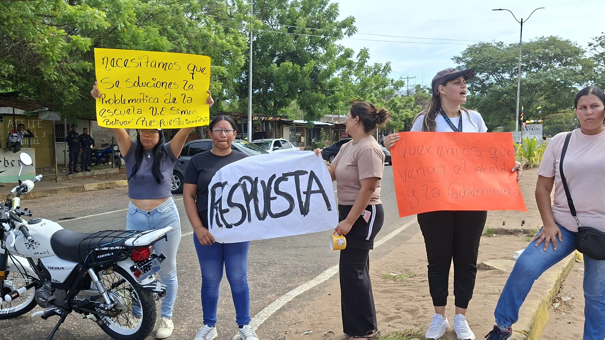Deterioro de escuela en Bolívar obliga a ver clases virtuales