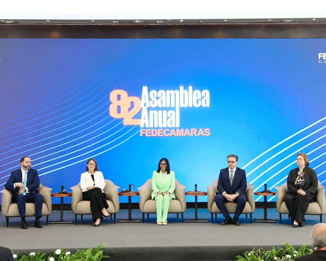 Delcy Rodríguez niega la dolarización, anuncia nueva Ley Eléctrica y decreta inicio de la Navidad el 1 de noviembre – Efecto Cocuyo