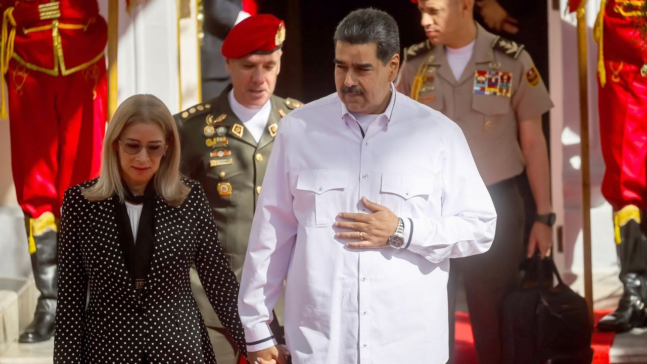 “La condena iría de pena de muerte a cadena perpetua”: abogado sobre nueva acusación contra Nicolás Maduro y Cilia Flores | NTN24.COM