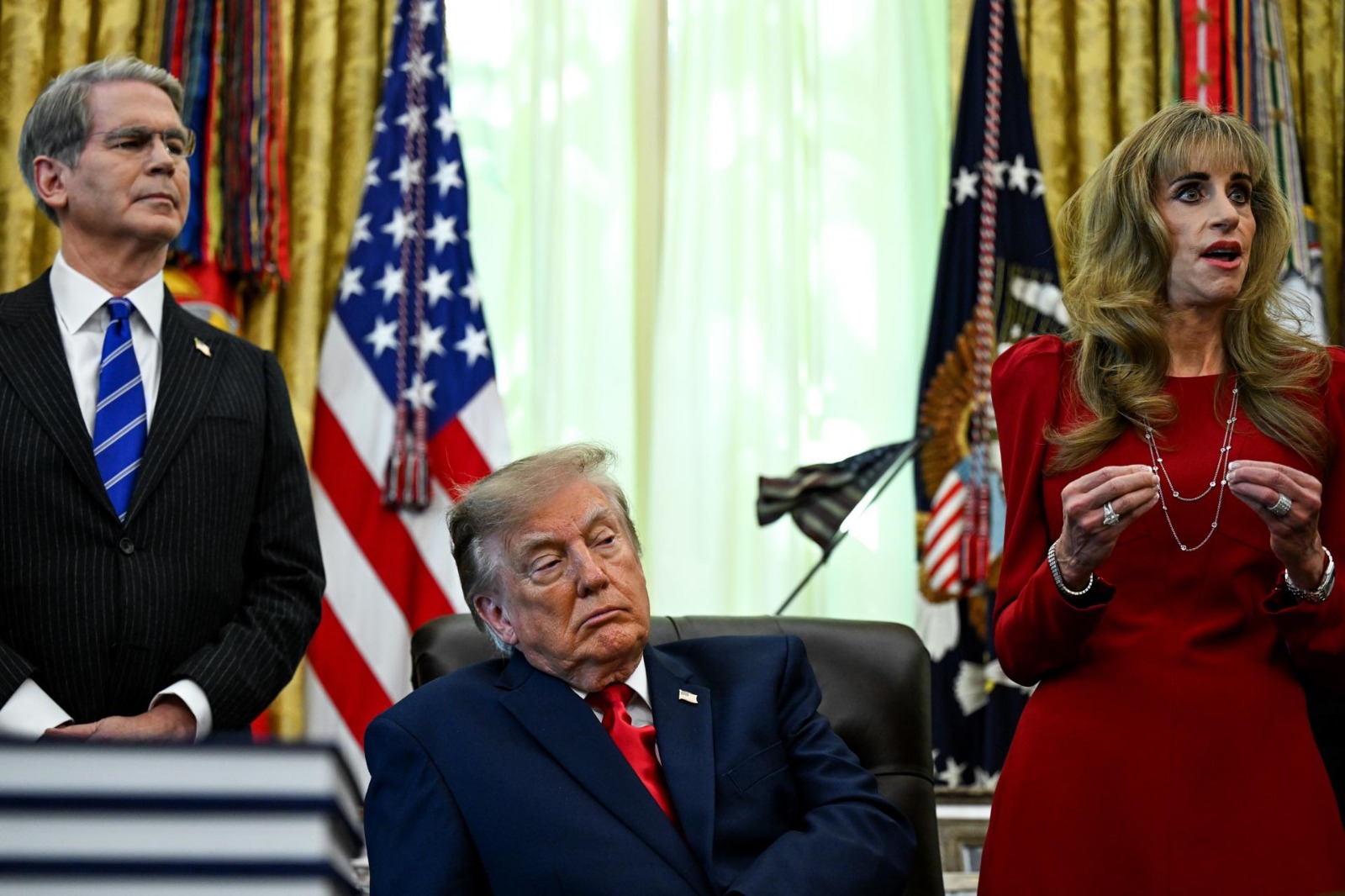 ¿Quién es Susan Dell? Su apariencia junto a Donald Trump desató memes y teorías en redes