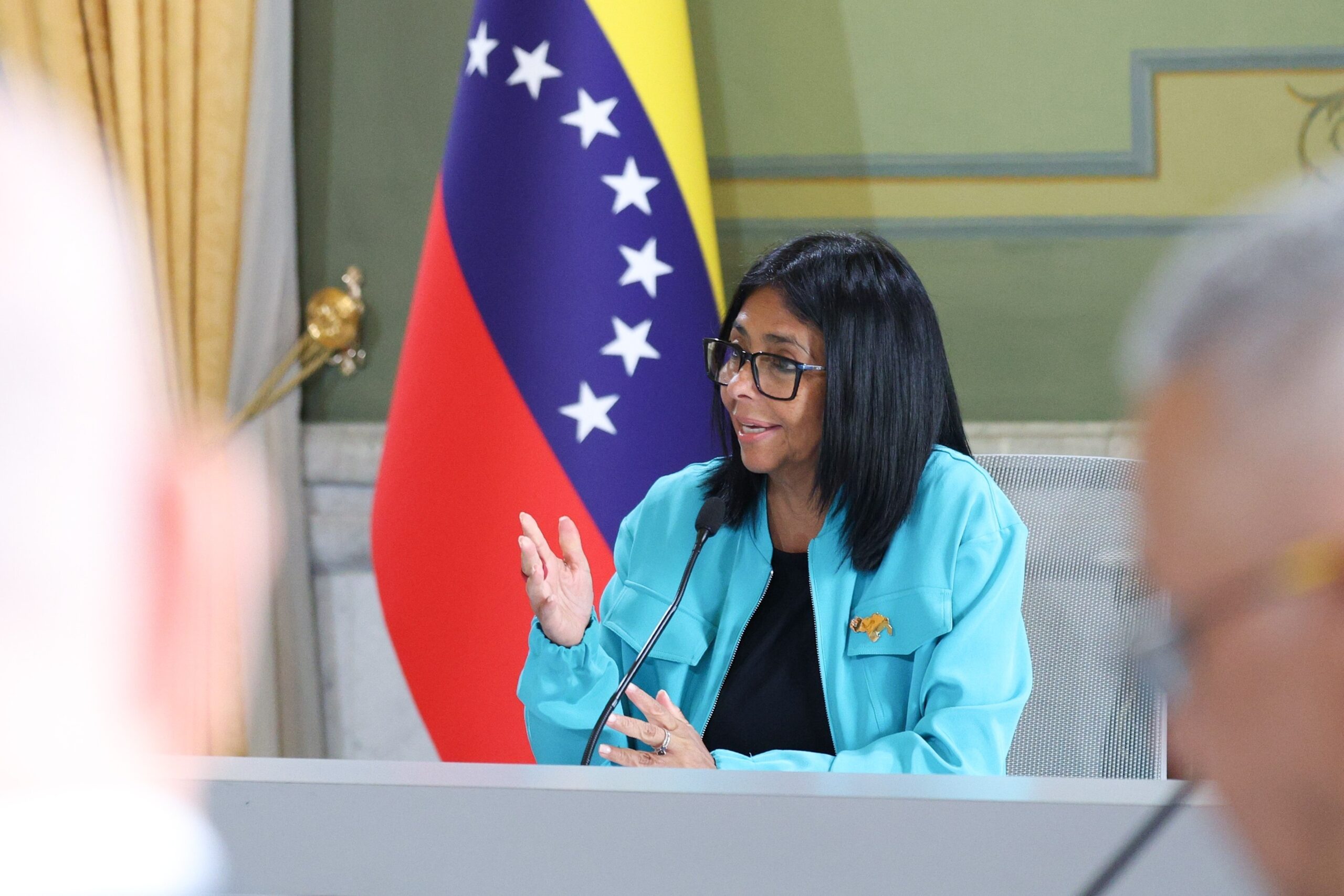 Delcy Rodríguez adelanta la Navidad en Venezuela para impulsar la economía < El Informador Venezuela