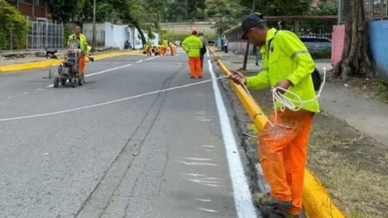 Finalizan las restricciones por obras viales en la avenida Teherán de El Paraíso, Caracas | NTN24.COM