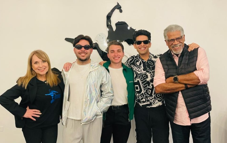 “The Gibb Experience” llega por primera vez a Venezuela con la dirección musical de Frank Quintero