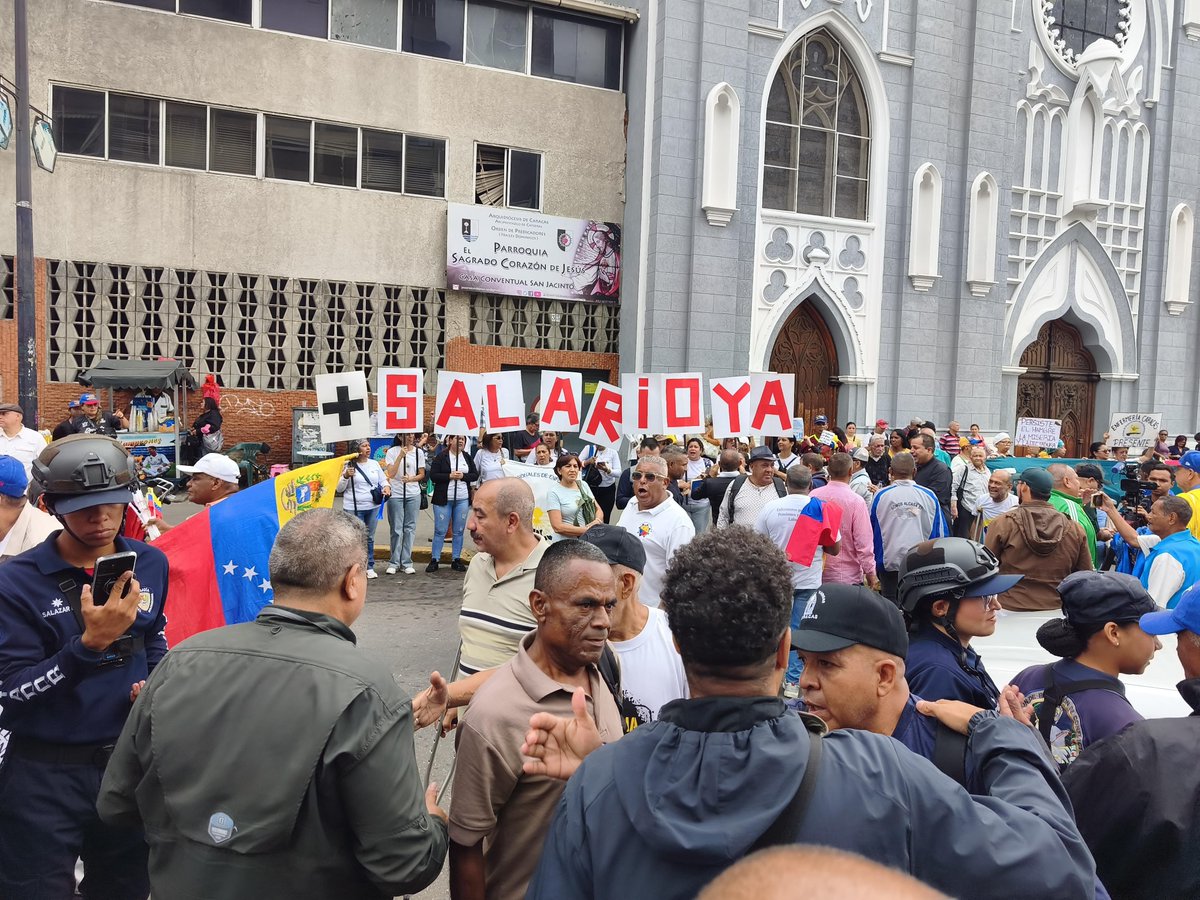 Trabajadores marchan hacia Miraflores para exigir aumento de salarios y pensiones este #13Oct (VIDEO)