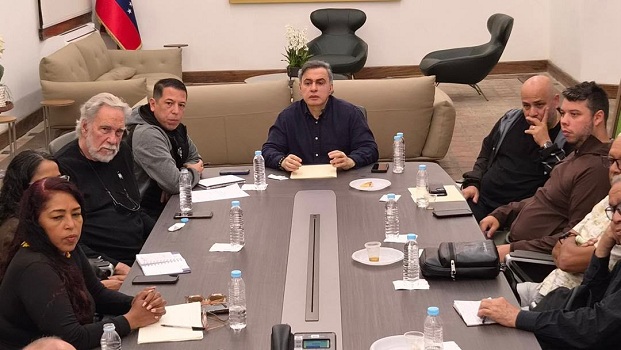 Tarek William Saab presidió reunión entre Gran Misión Viva Venezuela y Sistema de Orquesta para agenda cultural