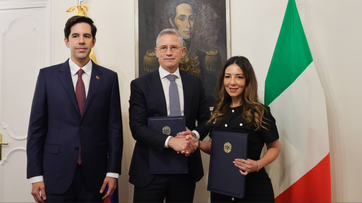 Delcy Rodríguez saluda restablecimiento de ruta aérea Caracas-Roma: Más conexión y nuevas oportunidades