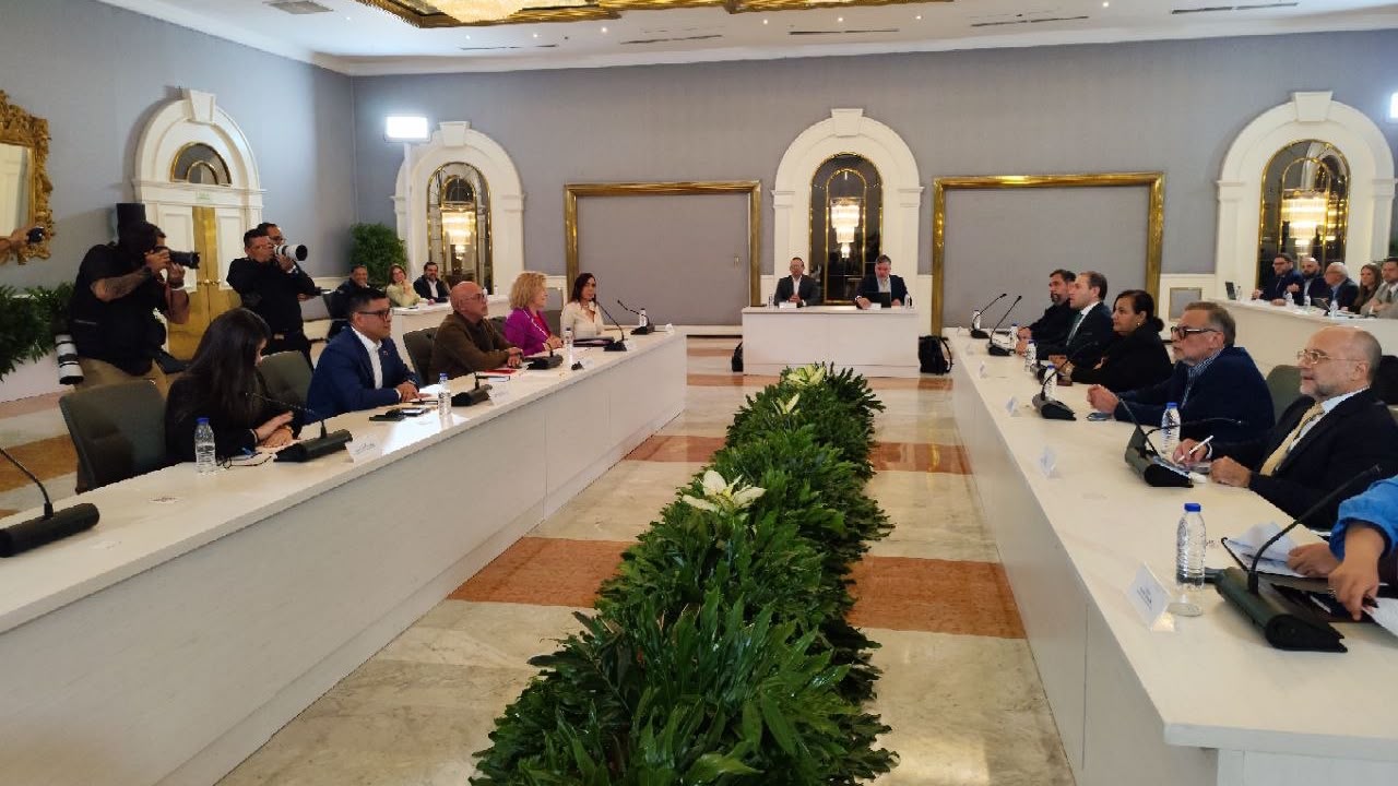 Diálogo en Venezuela avanza con respaldo total de Estados Unidos
