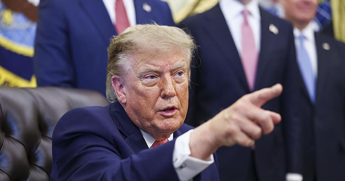 Trump dice que España sufre un «invasión» y Sánchez «no hace nada» para impedirla